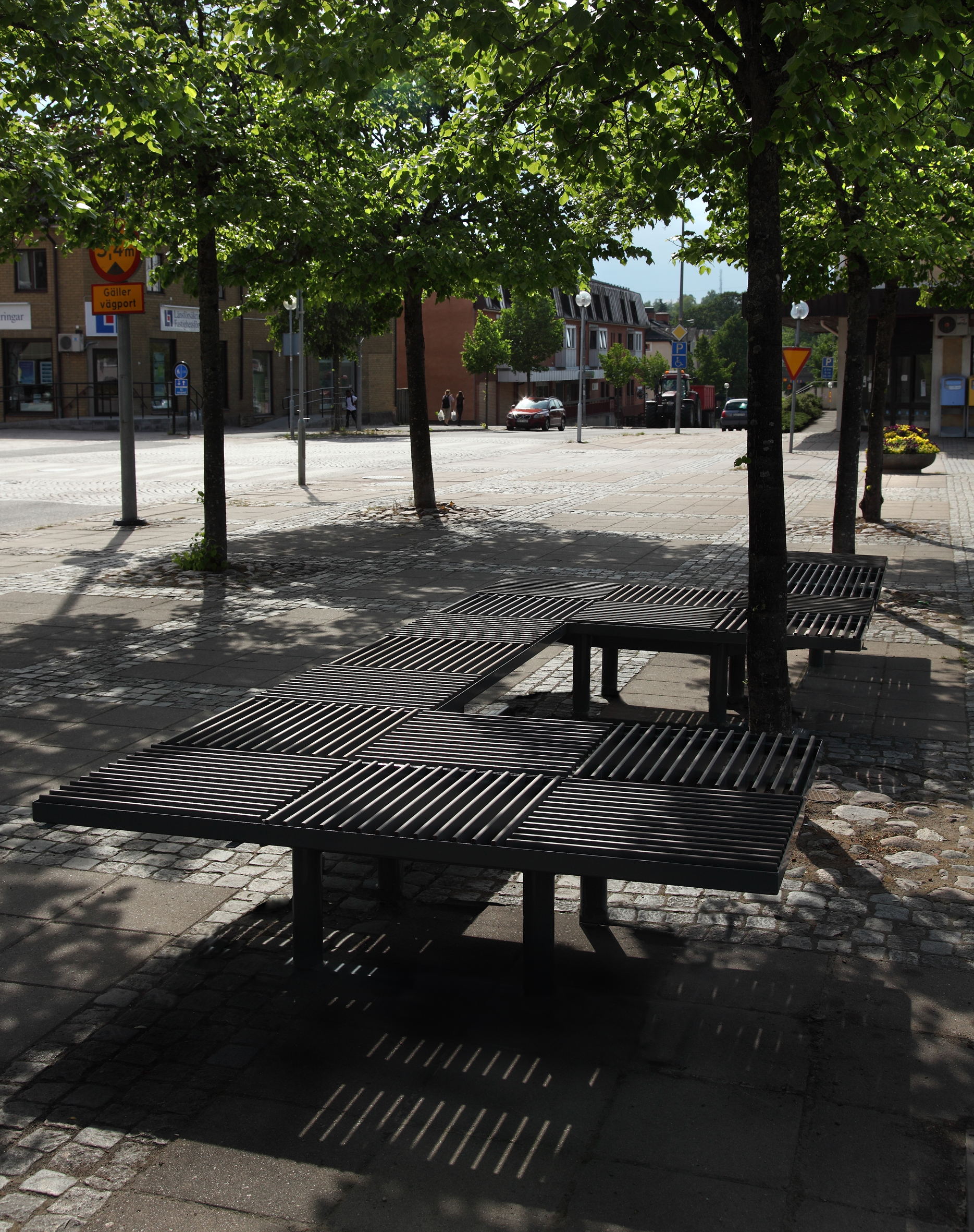 Park Bench Grid